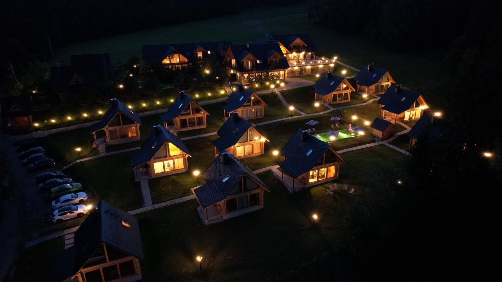 Domki Z Dostepem Do Spa I Restauracji Лапше-Нижне Экстерьер фото